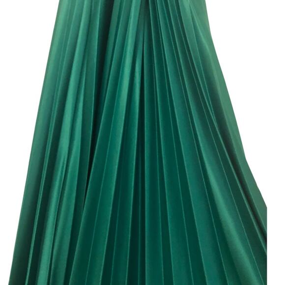 My Michelle Green Satin Sequin Evening St. Patrick's Day Prom Dress Size S/XS - Picture 14 of 15